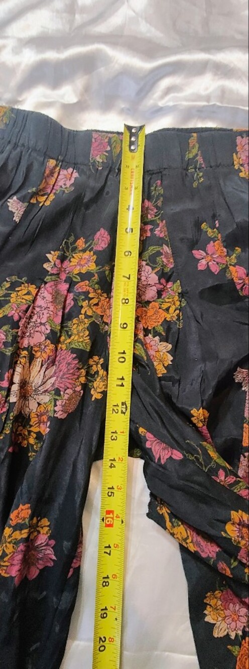 Floral Wide-Leg Maxi Pants - Navy with Pink Floral. Can Fit A S/M. Model Is 5'2 - Picture 10 of 16